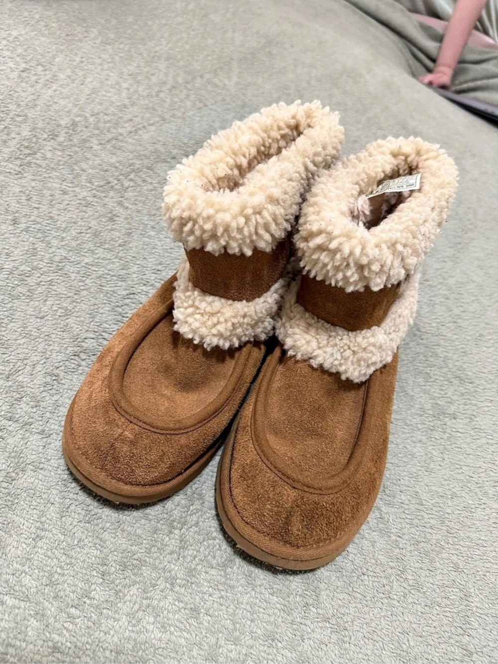 UGG Winter Boots Brown & Cream US 6